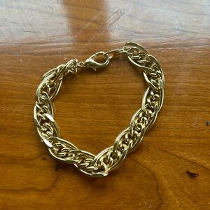 Gold link bracelet